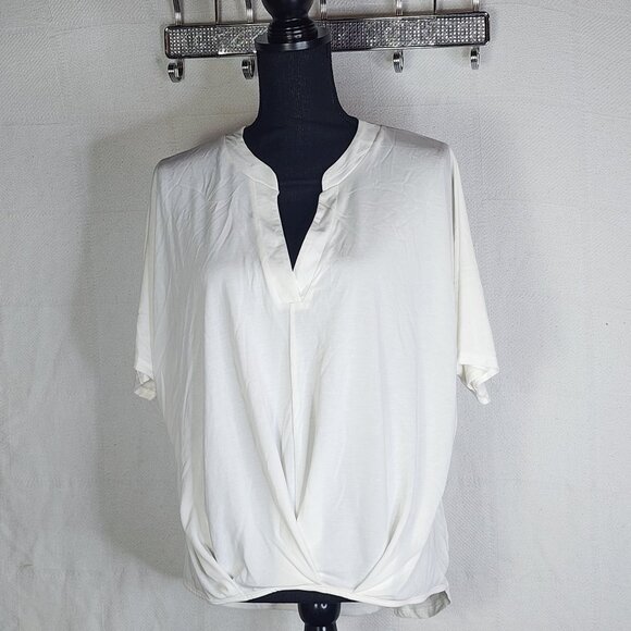 Alya Tops - Alya Ivory SS Pleated Front Hem V Neck Modal Poly from Francesca's Blouse Size S